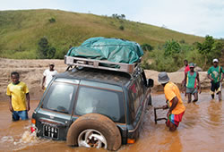 adventure on 4WD vehicle in Bongolava massif Madagascar, quotes on trust, to trust in GOD - Christian Thought, webmaster Ratsimbazafy Ravo Nomenjanahary, Ravo.Madagascar