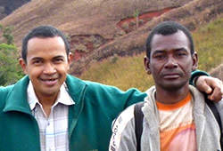 Pédôre, the man that GOD has sent to help me in my trouble
a picture taken by the tourists just before they left me ...
ALONE in a very unsafe area of Dahalo-bandits
Note that I've continued to ... smile, GOD thanks Bongolava, Belobaka, Ankavandra, Manambolo, Madagascar - testimony of Ratsimbazafy Ravo Nomenjanahary - evangelical mission - Ravo.Madagascar