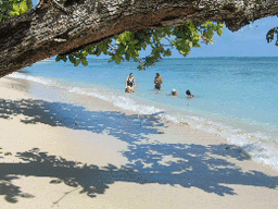 Le Bonheur, Pensee Chretienne, Natation, Ratsimbazafy Liantsoa Jenny, Photo Ravo.Madagascar ©