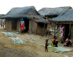 Village Bara dans la région du Makay, photo Ravo.Madagascar 2012, Ravo.Madagascar webmaster de Pensee Chretienne