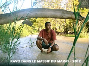 Ne laissons que de bons souvenirs dans la tête des gens qui nous côtoyent ;
Ainsi nous saurons que notre vie sur terre est une grande richesse
( Pensee Chretienne ) Reflexion de Pensee Chretienne - A la lumiere divine les choses deviennent simple - Ravo.Madagascar