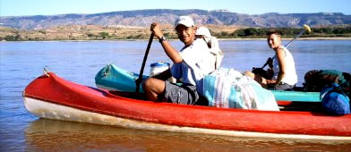 Madagascar trip, canoeing-down on the Manambolo river, Ravo.Madagascar picture