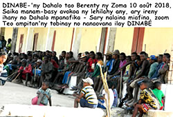 A reunion of Dahalo ( DINABE ) in Berenty Betsileo on 2018 August 10th
Most of men in the whole area have guns to protect their cattle and
to steal the cattle of other people, to steal the cattle of other villages
Hide-picture of Dahalo taken by zoom, Hajason's August 2018 picture evangelical mission in Berenty-Betsileo, Ankazoabo Atsimo area, south of Madagascar, with the Ankadifotsy FJKM church, webmaster Ravo.Madagascar, Christian Thought